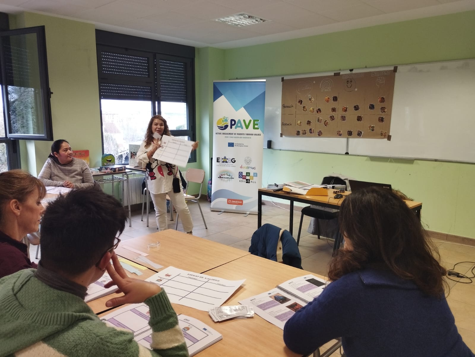 PAVE Workshops at Colegio Sagrada Familia Jesuitinas (Valladolid) PAVE-WS1_1